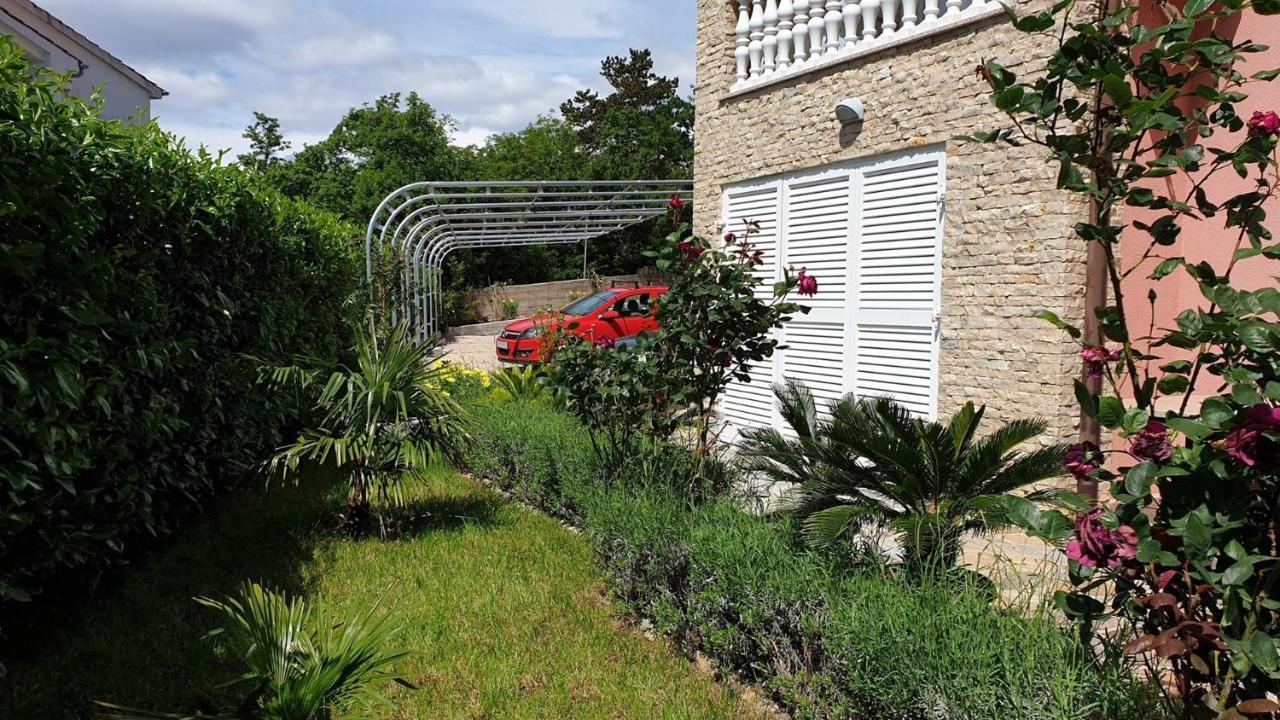 Apartments Jela Sveti Vid-Miholjice 외부 사진