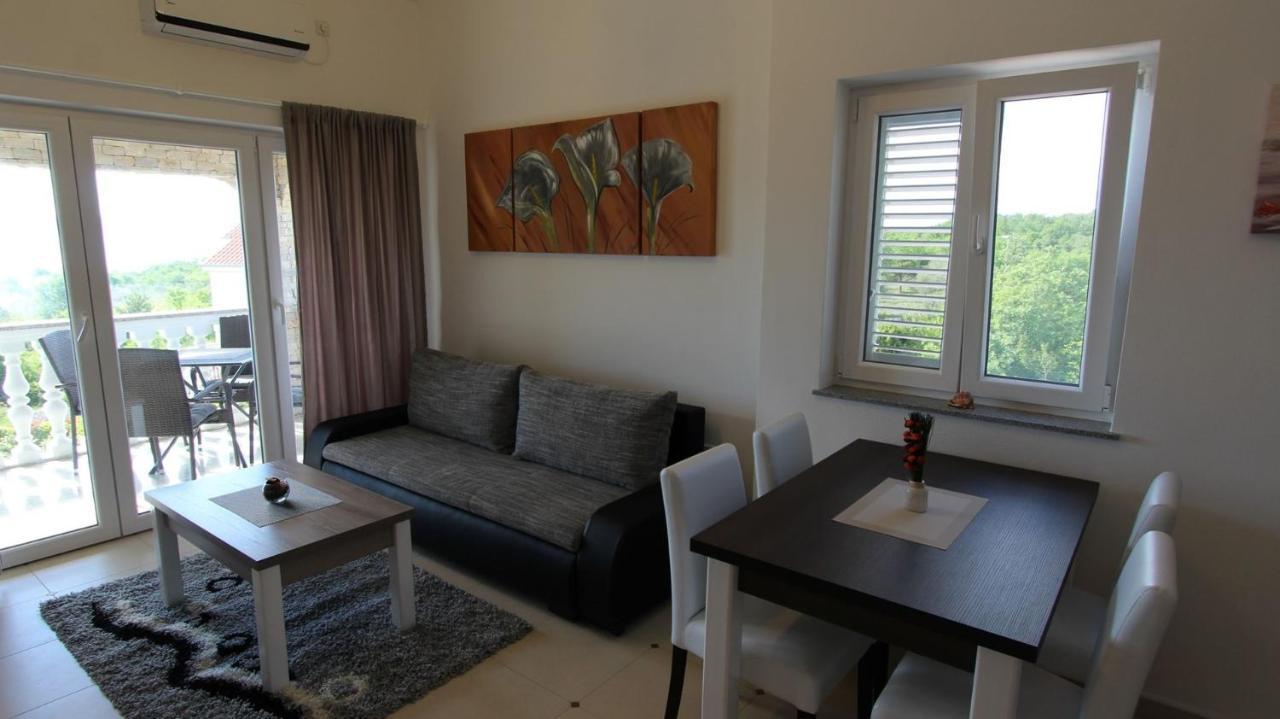 Apartments Jela Sveti Vid-Miholjice 외부 사진