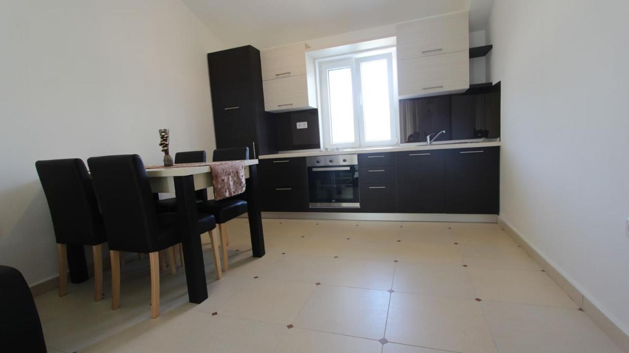 Apartments Jela Sveti Vid-Miholjice 외부 사진