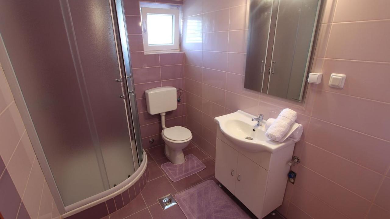 Apartments Jela Sveti Vid-Miholjice 외부 사진