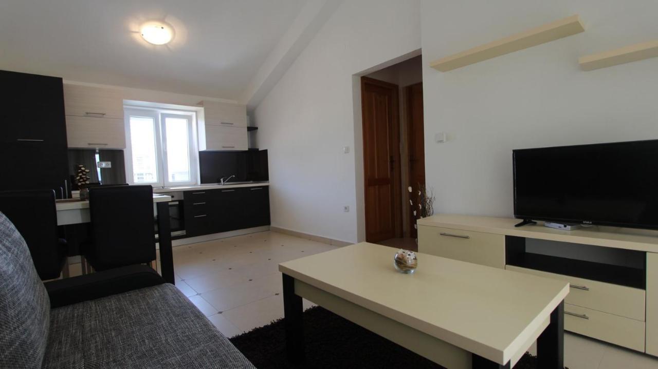Apartments Jela Sveti Vid-Miholjice 외부 사진