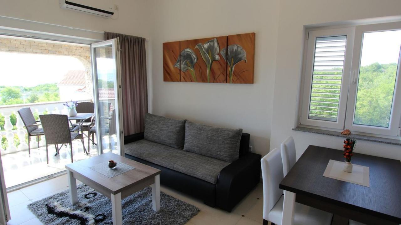 Apartments Jela Sveti Vid-Miholjice 외부 사진